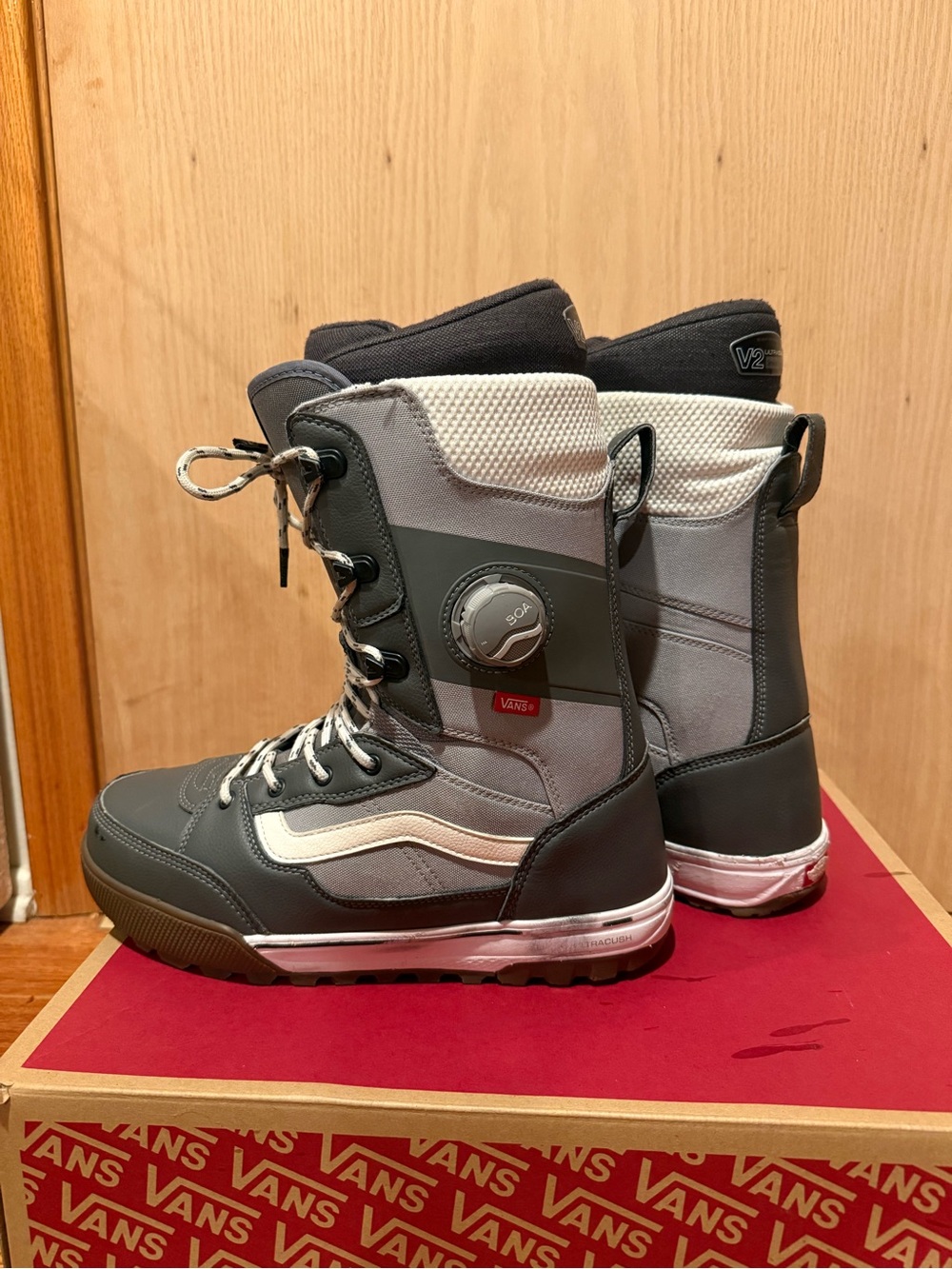 Vans Invada Pro Snowboard Boot - Picture 3 of 10